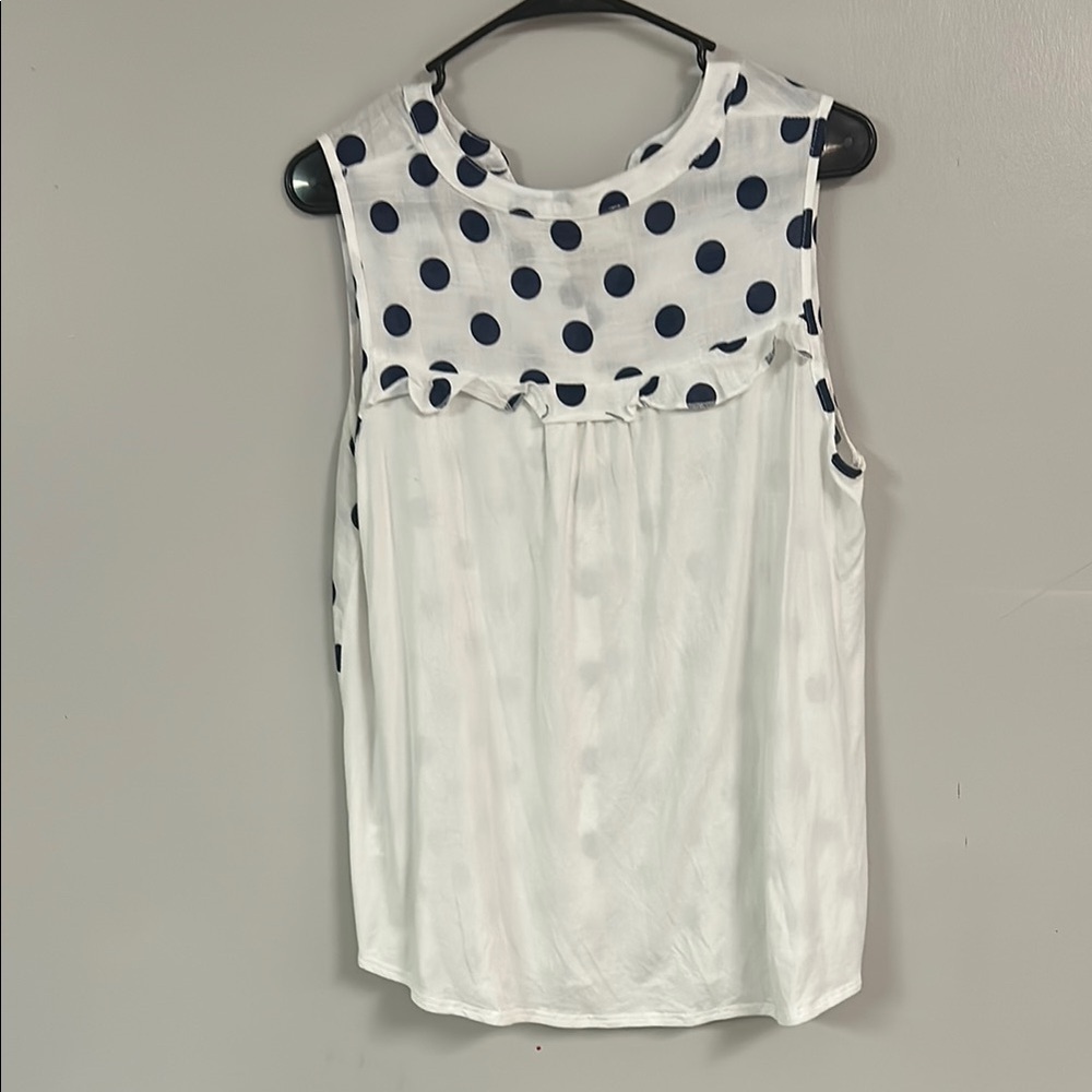 White Polka Dot Sleeveless Blouse - Picture 4 of 6